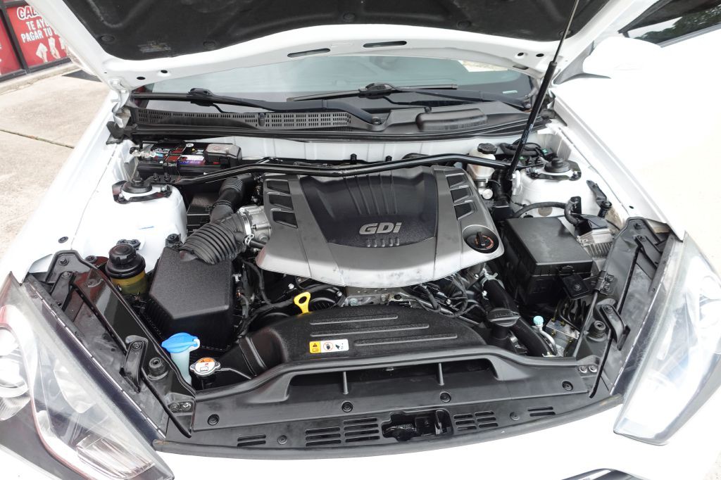 2015 Hyundai Genesis Image 52