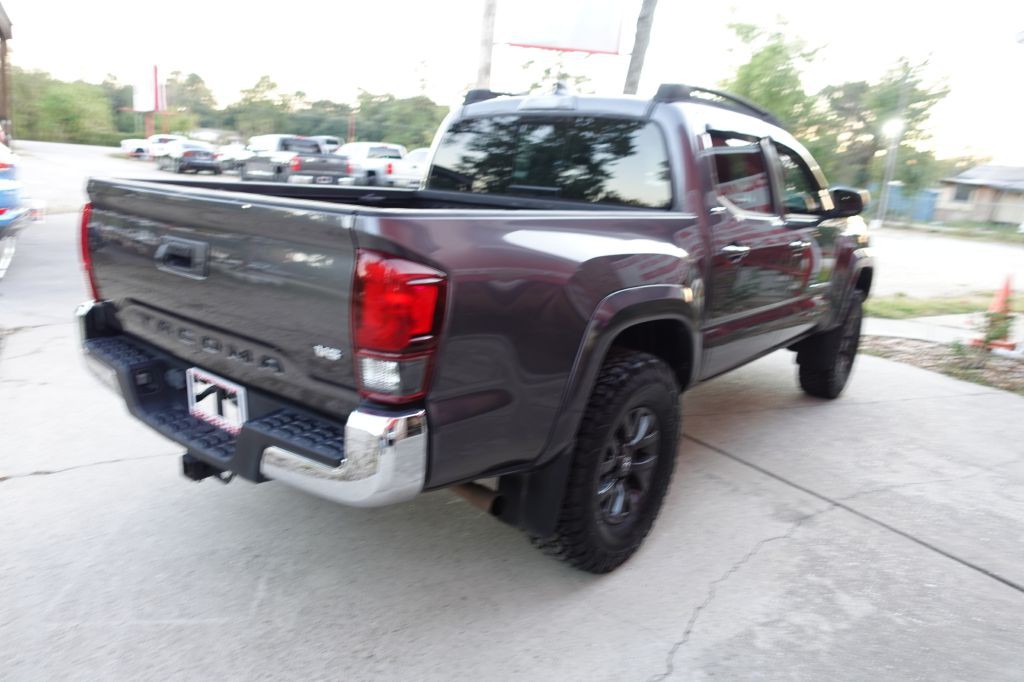 2021 Toyota Tacoma Image 14