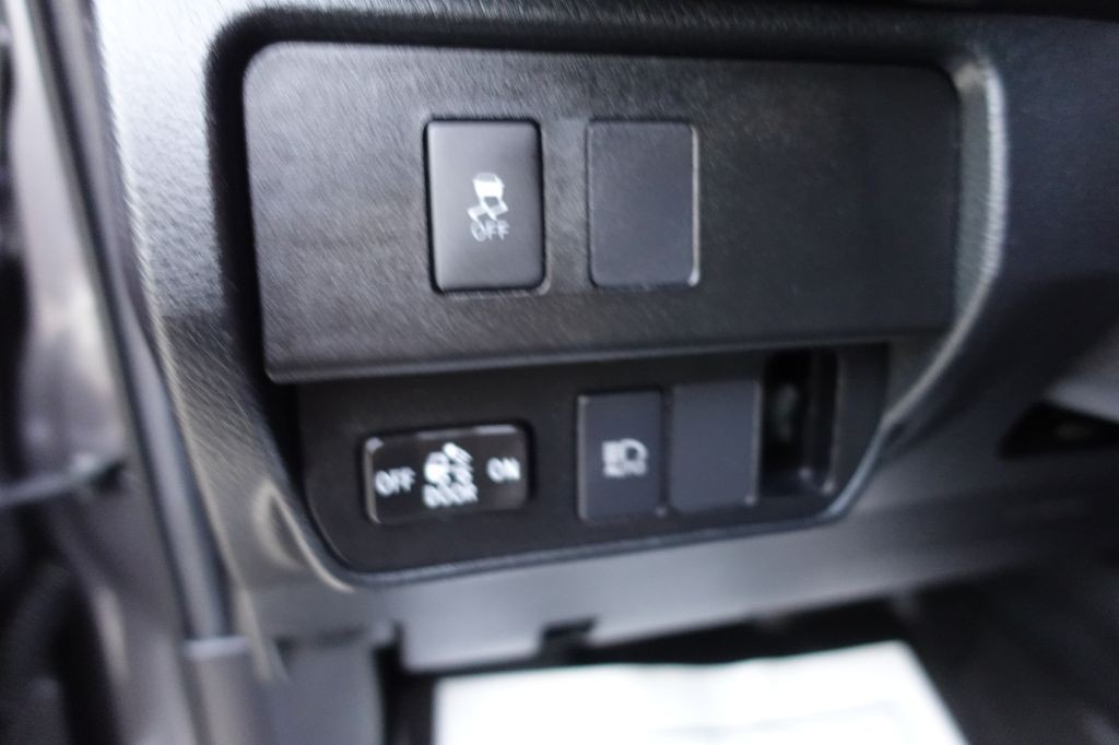 2021 Toyota Tacoma Image 34