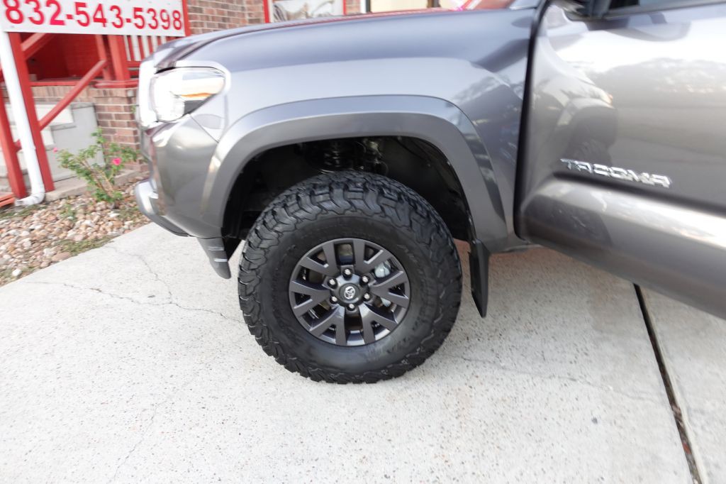 2021 Toyota Tacoma Image 49