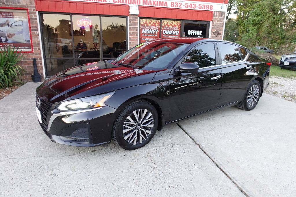 2023 Nissan Altima Image 4