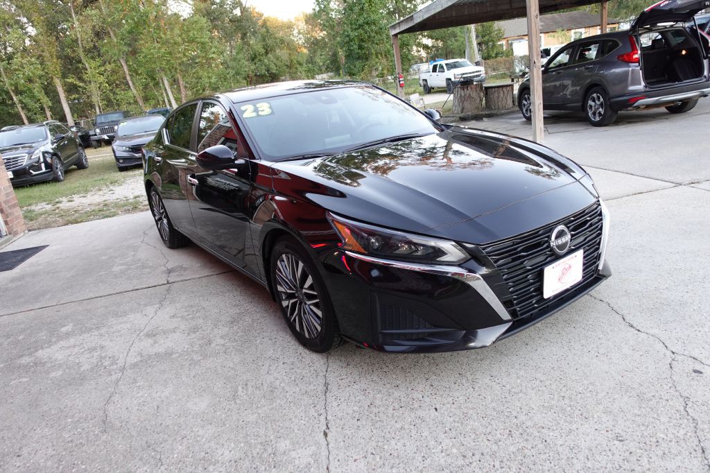 2023 Nissan Altima Image 7