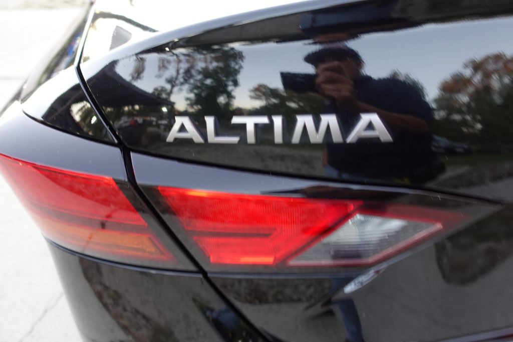 2023 Nissan Altima Image 18