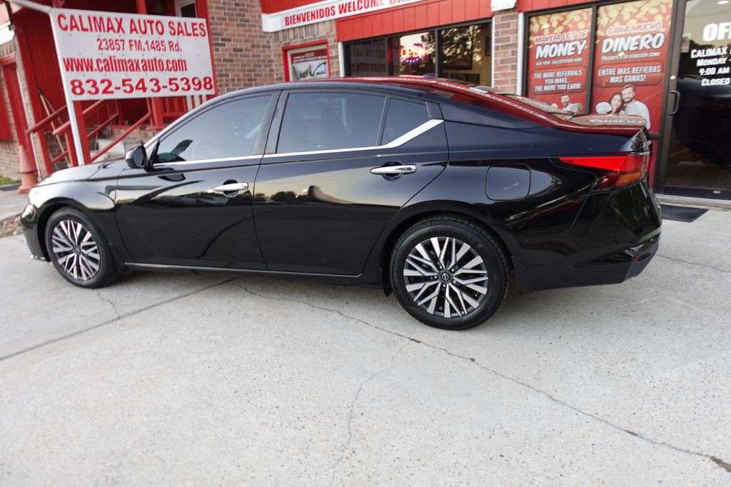 2023 Nissan Altima Image 22