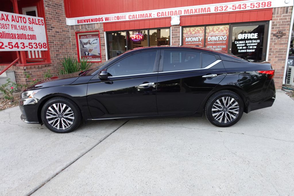 2023 Nissan Altima Image 24