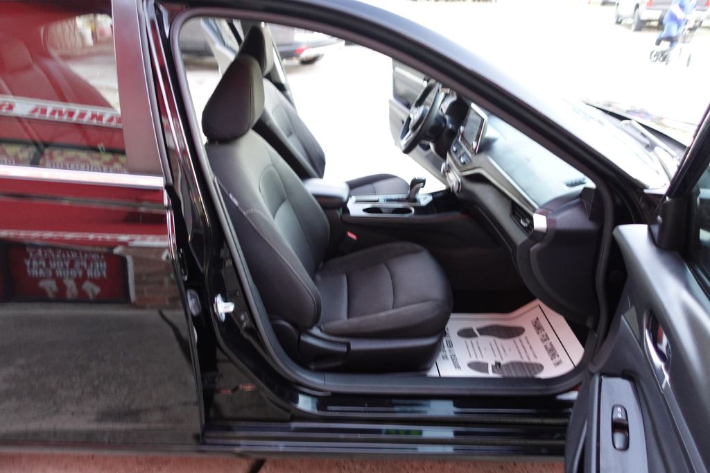 2023 Nissan Altima Image 52