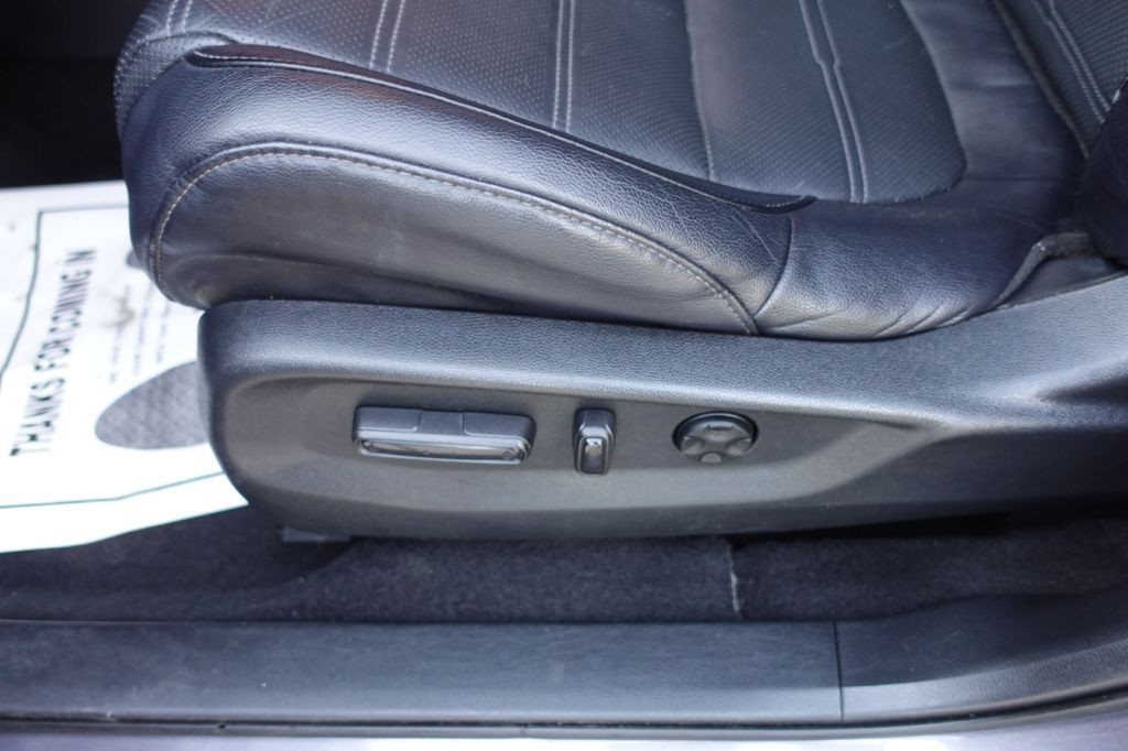 2018 Honda CR-V Image 32