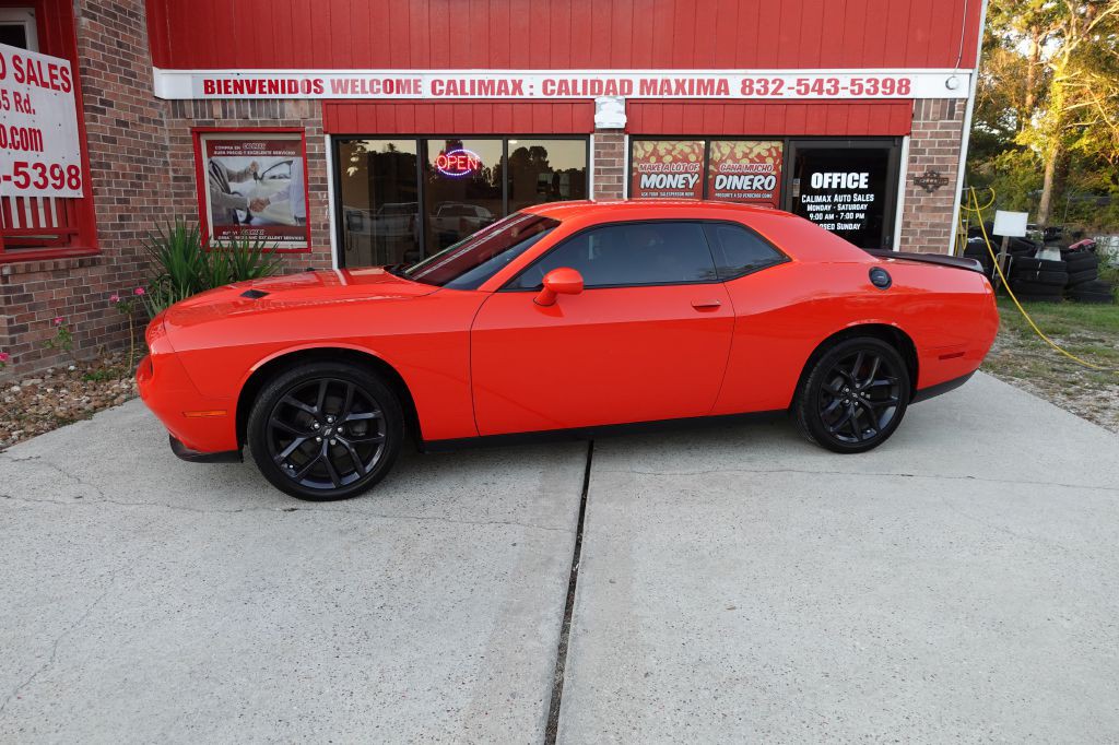 2021 Dodge Challenger Image 2