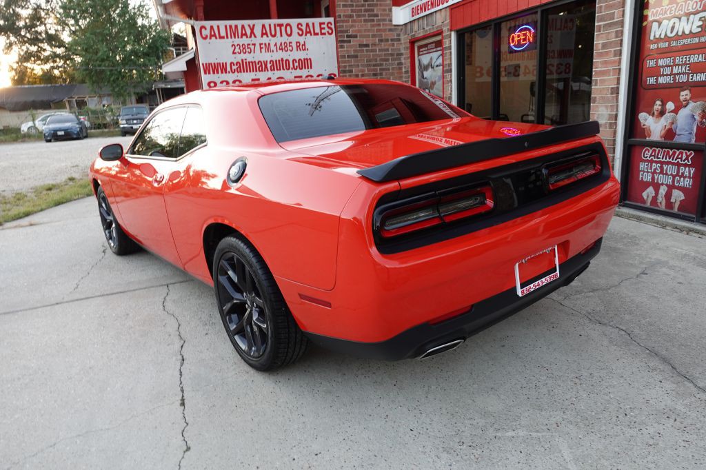 2021 Dodge Challenger Image 19