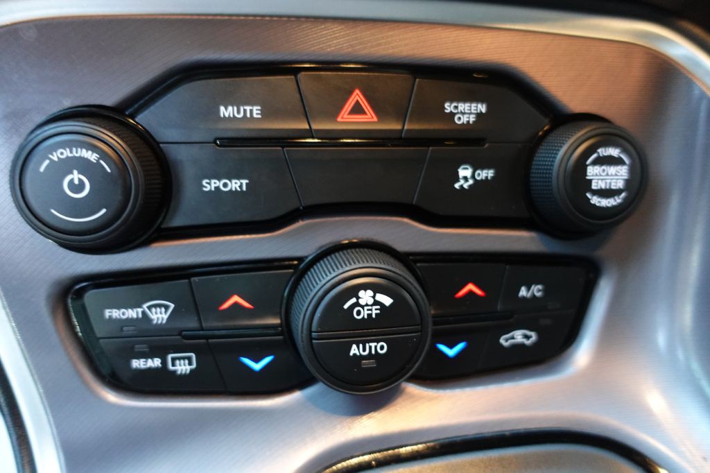 2021 Dodge Challenger Image 33