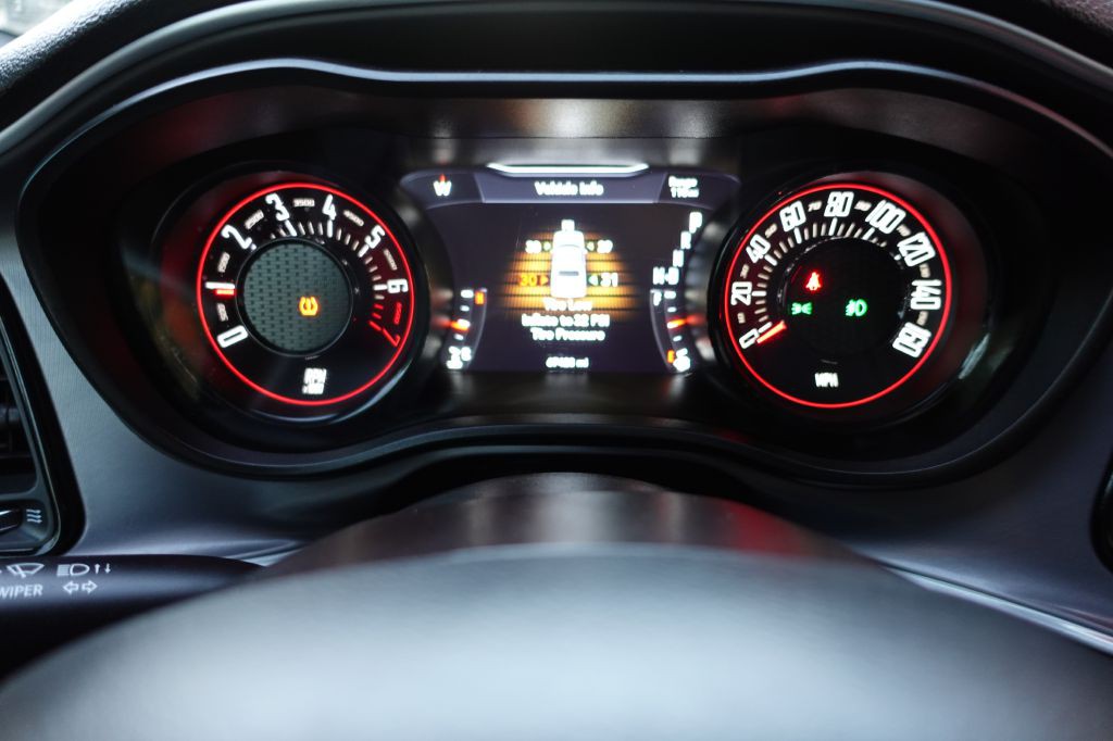 2021 Dodge Challenger Image 40