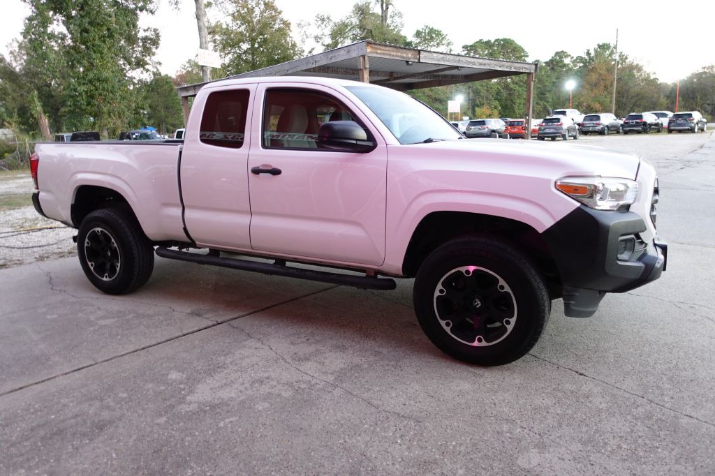 2019 Toyota Tacoma Image 10