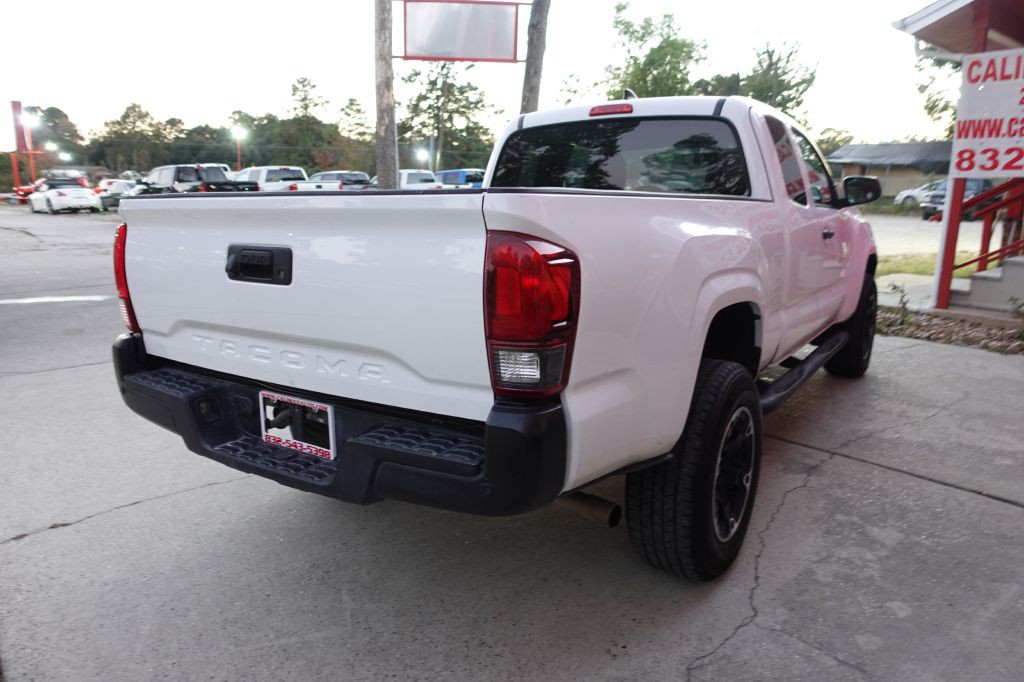 2019 Toyota Tacoma Image 15