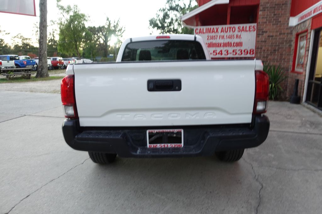 2019 Toyota Tacoma Image 16