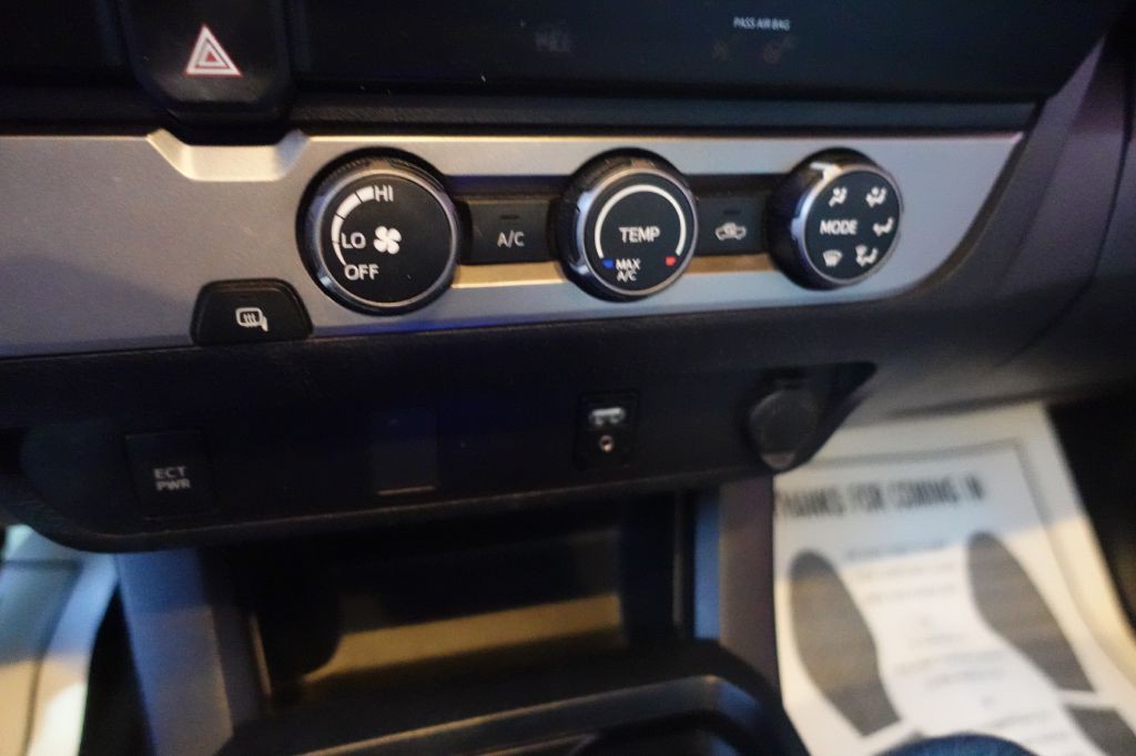 2019 Toyota Tacoma Image 34