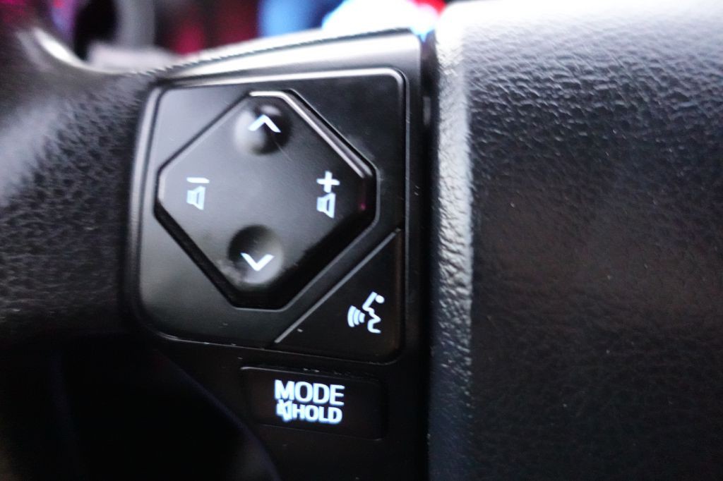 2019 Toyota Tacoma Image 43