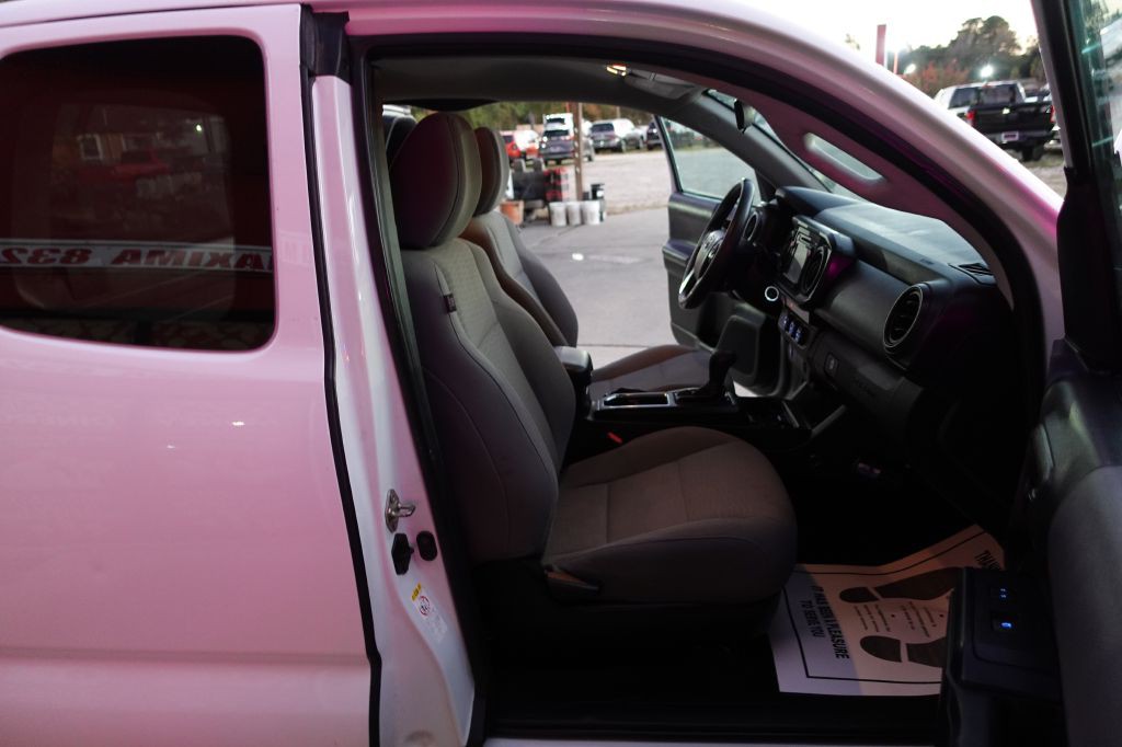 2019 Toyota Tacoma Image 48