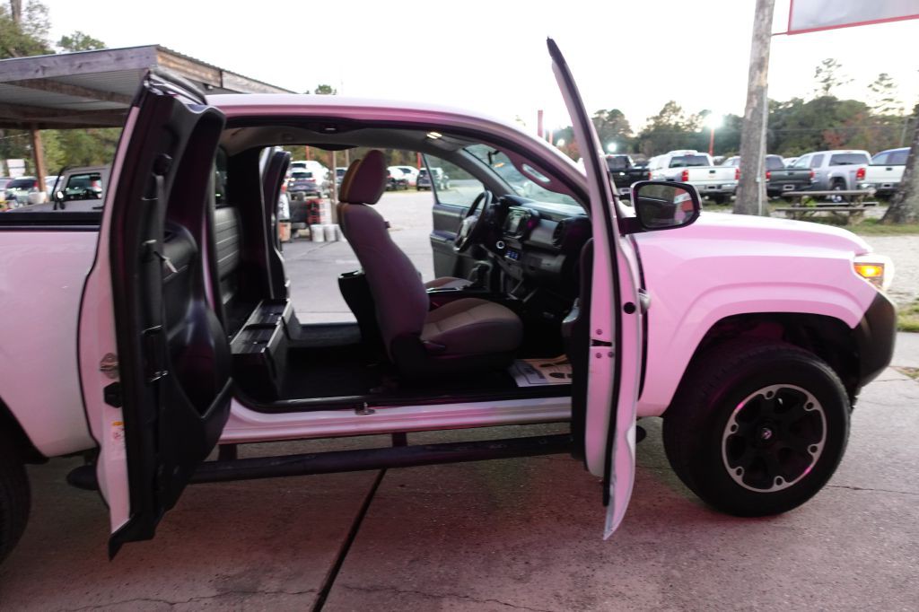 2019 Toyota Tacoma Image 50