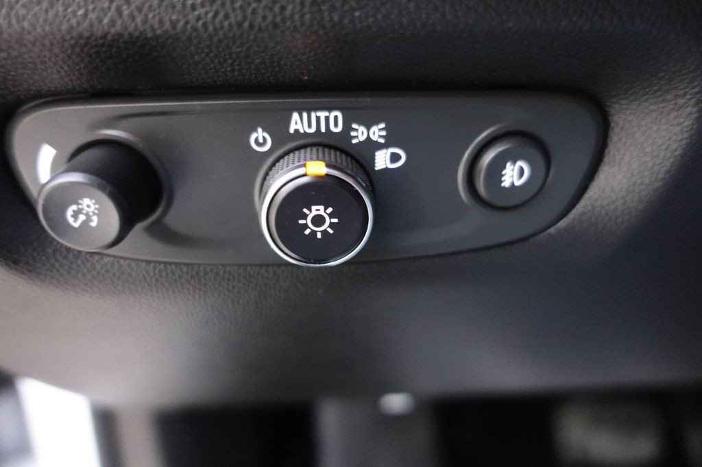 2020 Chevrolet Traverse Image 39