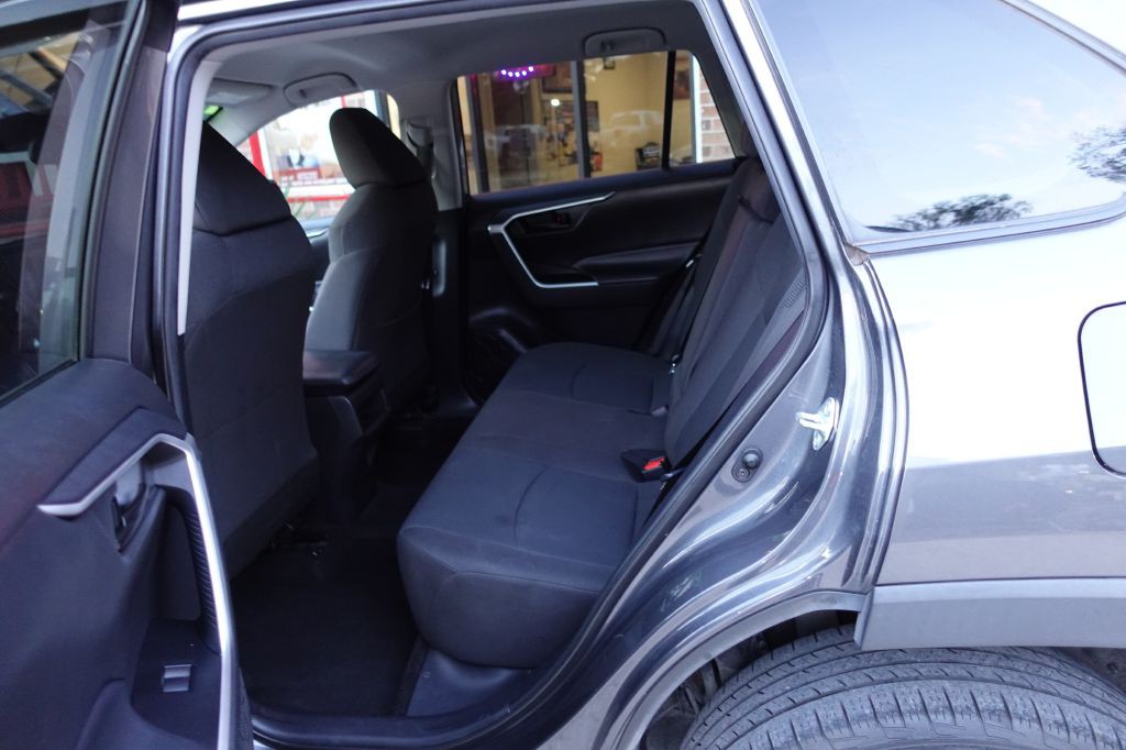 2021 Toyota Rav4 Image 31