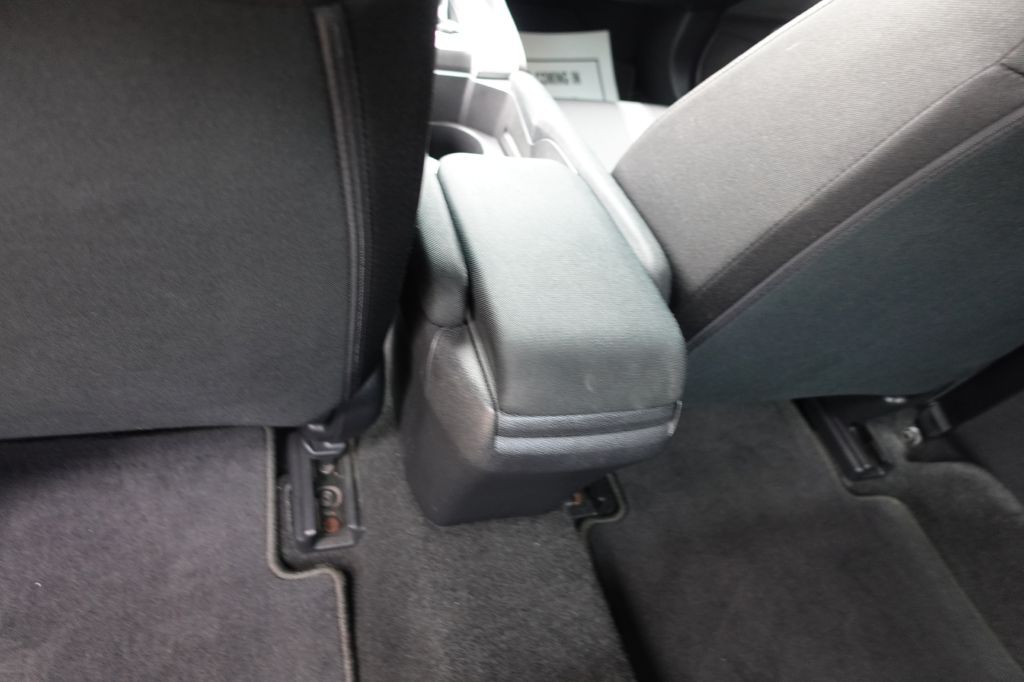 2018 Honda Civic Image 31