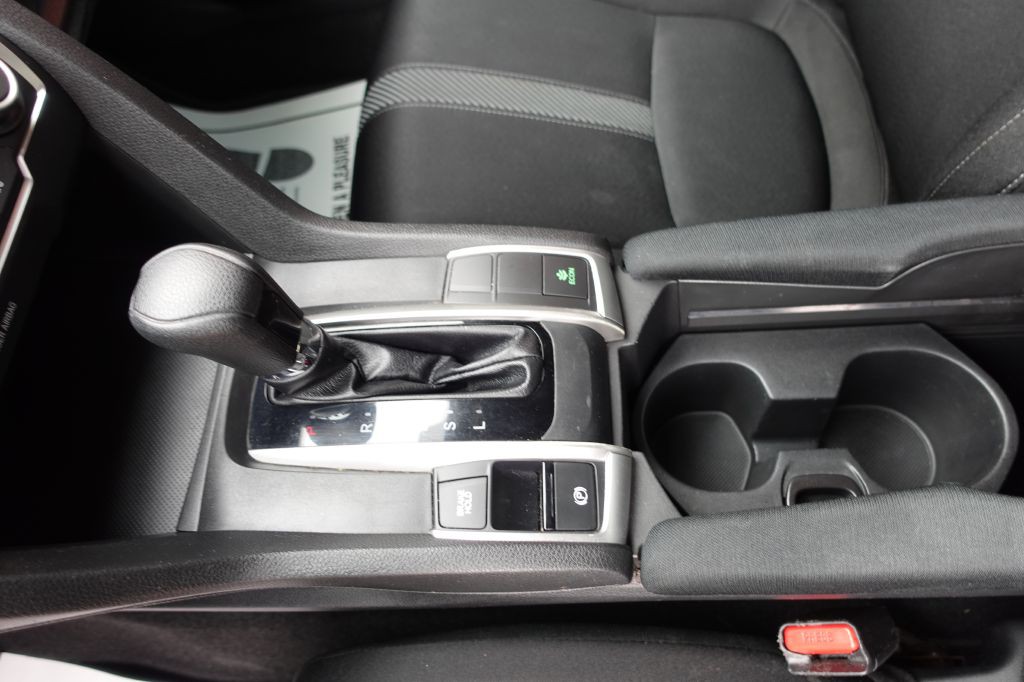 2018 Honda Civic Image 34