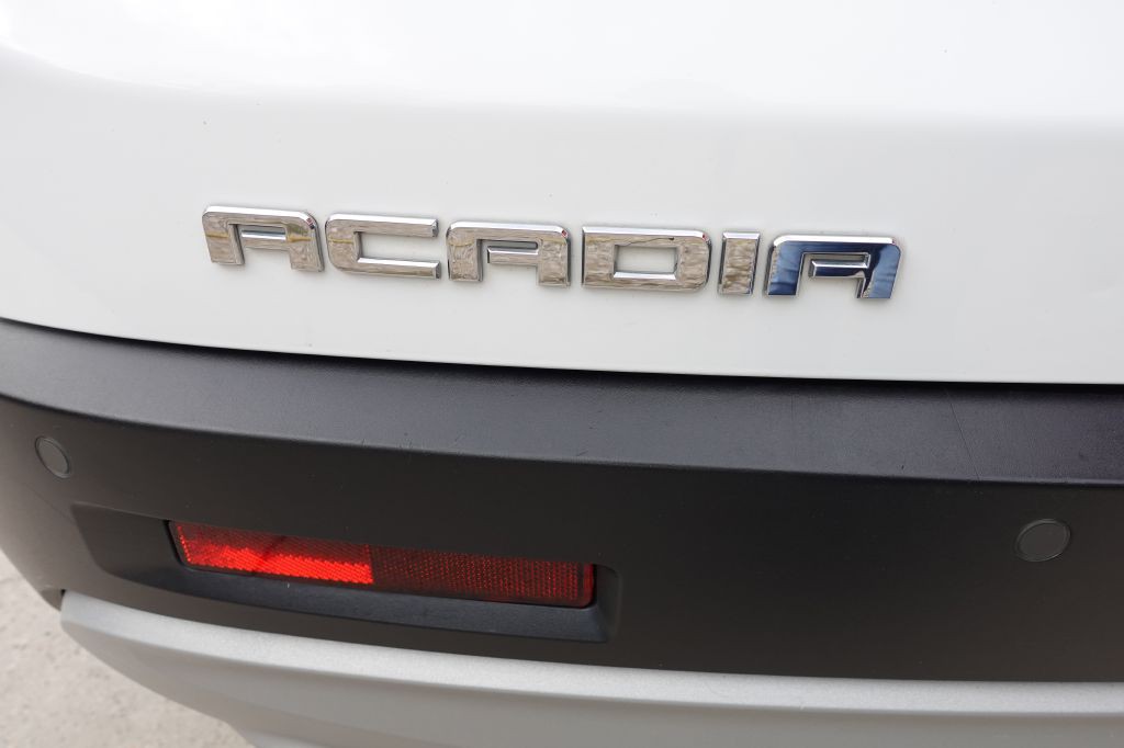 2018 GMC Acadia Image 19