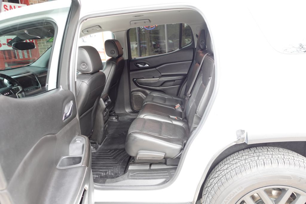 2018 GMC Acadia Image 32