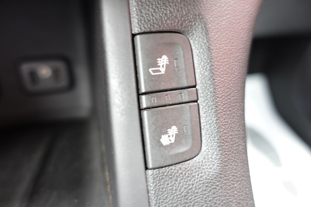 2018 GMC Acadia Image 40