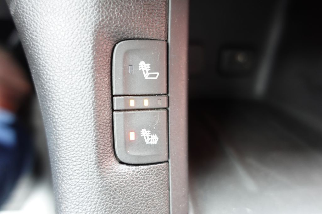 2018 GMC Acadia Image 41