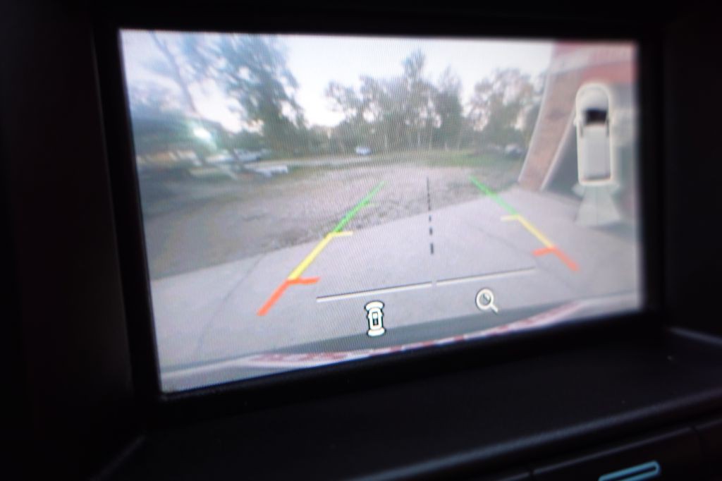 2019 Ford Explorer Image 34