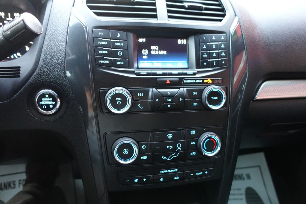 2019 Ford Explorer Image 36