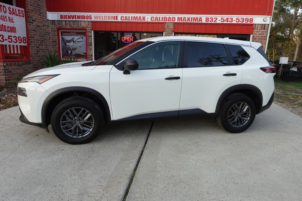 2021 Nissan Rogue Image 2