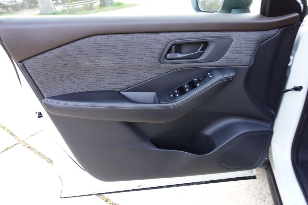 2021 Nissan Rogue Image 27