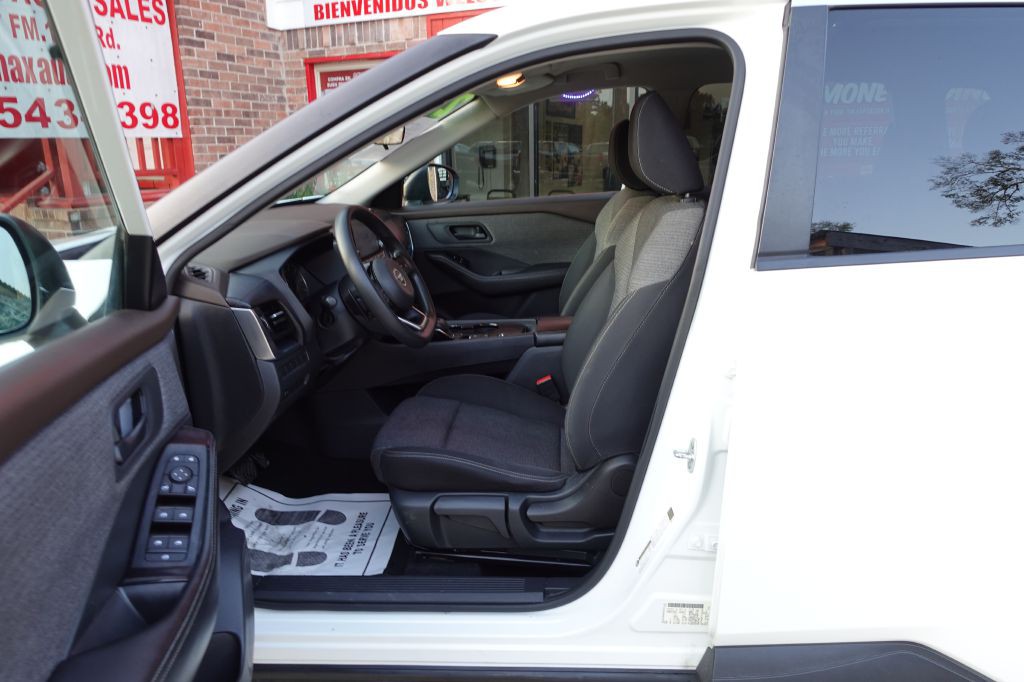 2021 Nissan Rogue Image 29