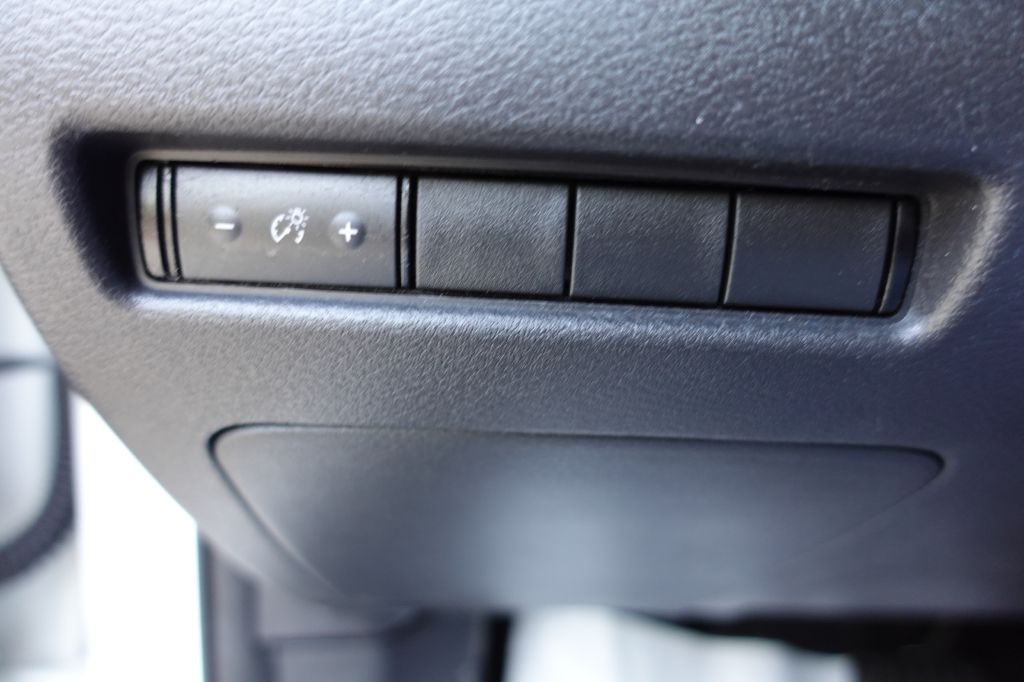 2021 Nissan Rogue Image 35