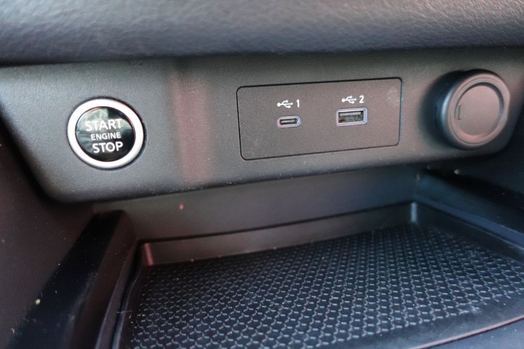 2021 Nissan Rogue Image 37