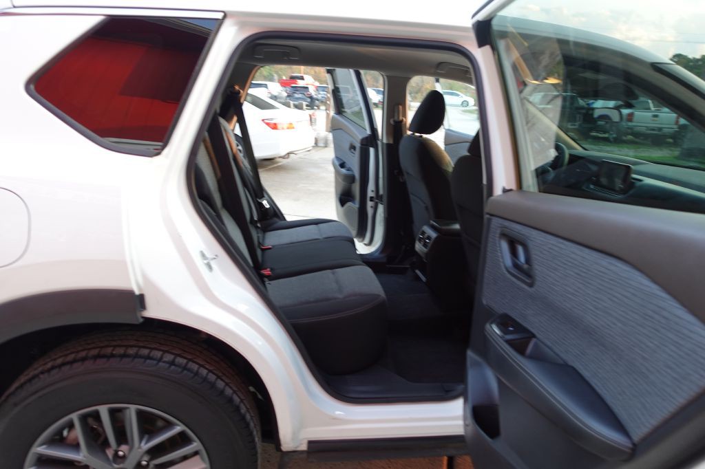 2021 Nissan Rogue Image 57