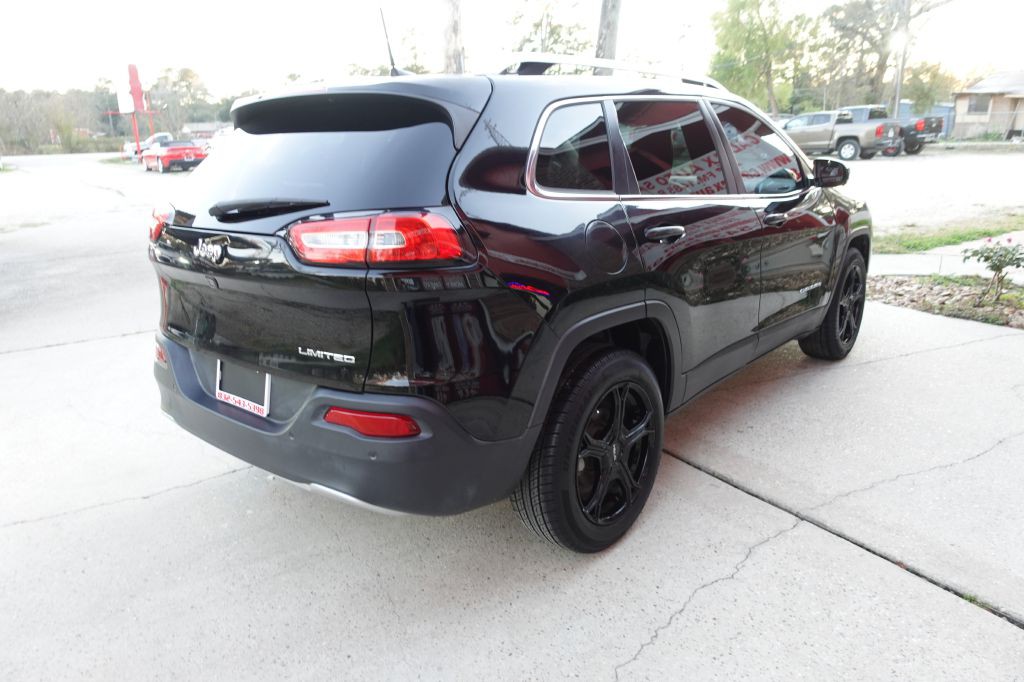 2018 Jeep Cherokee Image 16