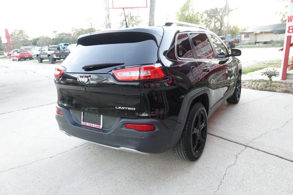 2018 Jeep Cherokee Image 17