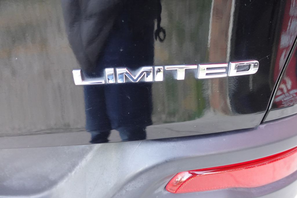 2018 Jeep Cherokee Image 20