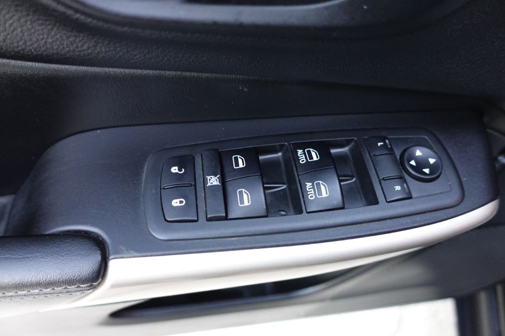 2018 Jeep Cherokee Image 30