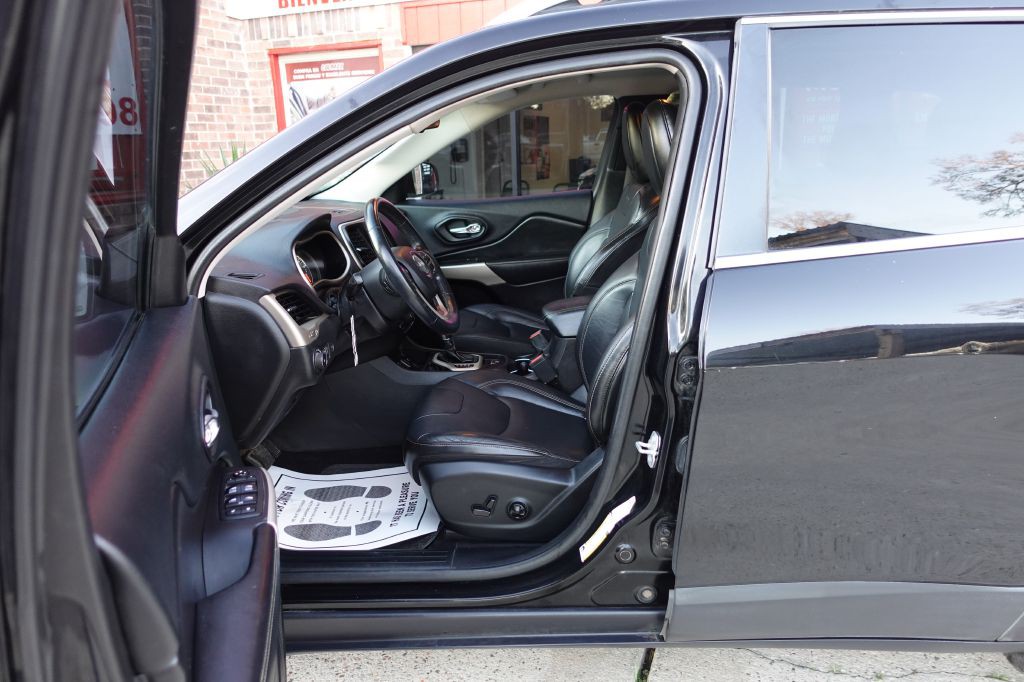 2018 Jeep Cherokee Image 31