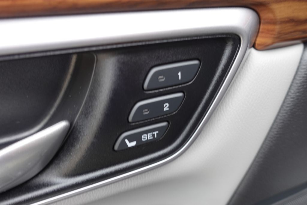 2017 Honda CR-V Image 31
