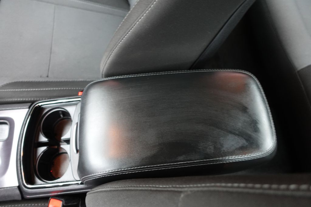 2016 Dodge Charger Image 32