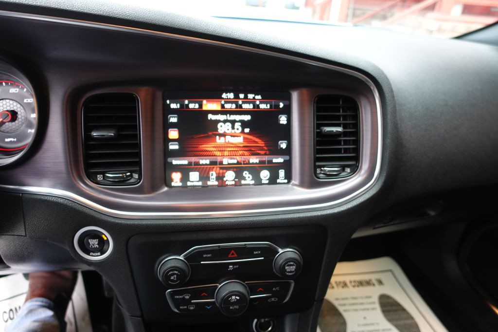 2016 Dodge Charger Image 38