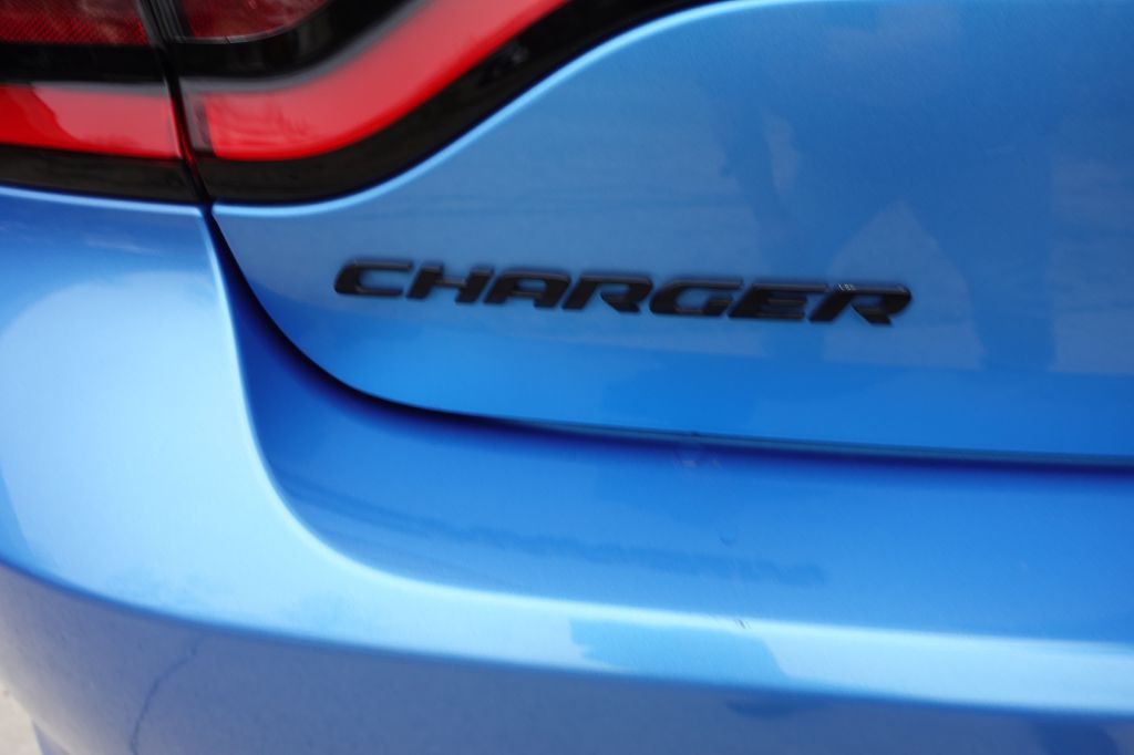 2016 Dodge Charger Image 18