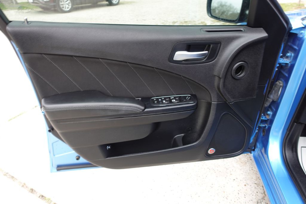 2016 Dodge Charger Image 25