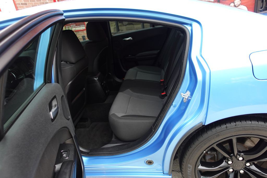 2016 Dodge Charger Image 28