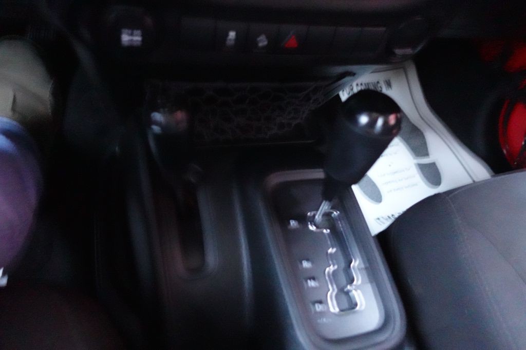 2017 Jeep Wrangler Image 36